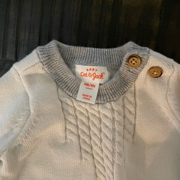 Newborn hoodie + NWOT sweater bundle - Picture 5 of 7